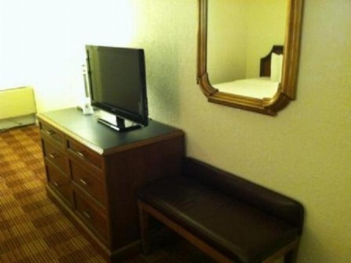 Waterford Inn image 6